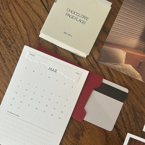 Cloth and Paper Bundle - Picture 7 of 9